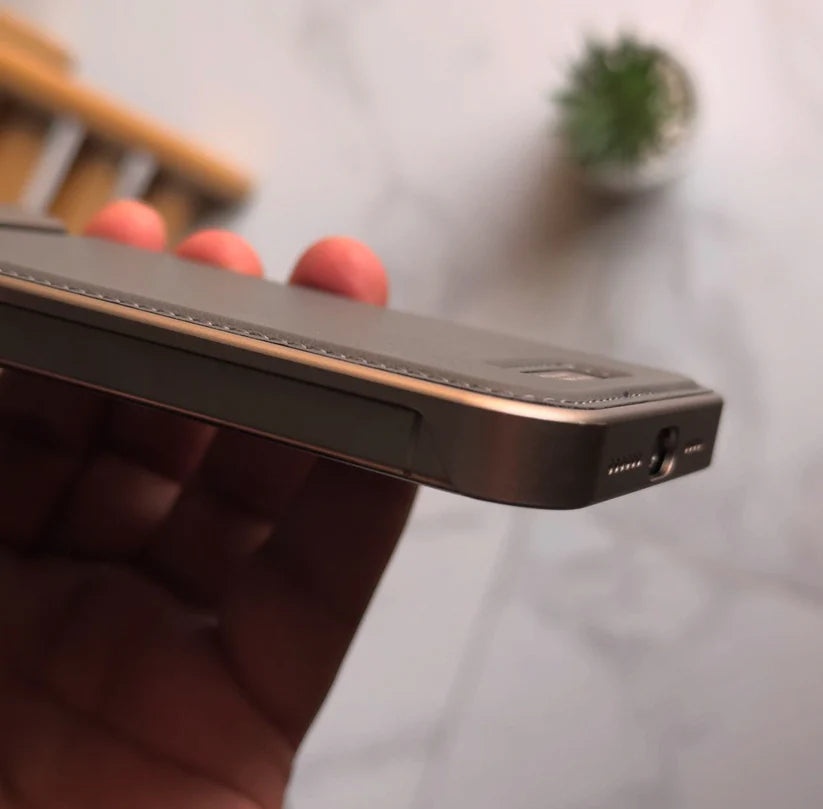 Aroma Luxe Leather Metallic Case for iphone 16 - 16 pro max