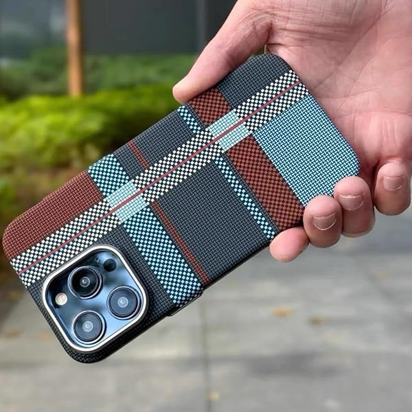 New Pitaka Carbon Fibre Series Case.